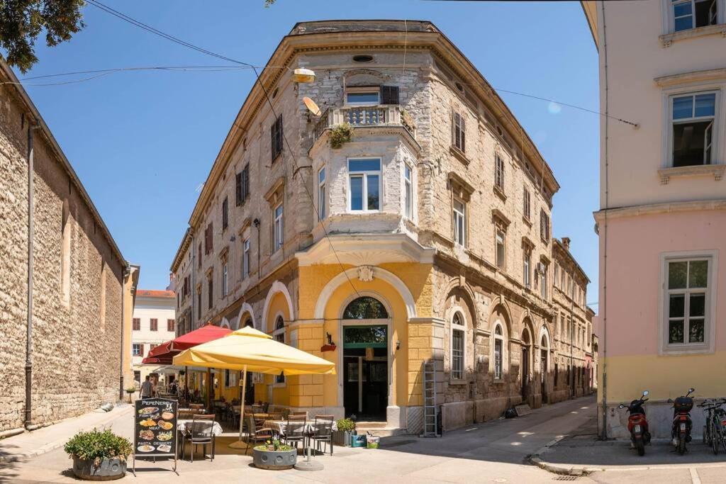 Dante Paradiso Pula Dış mekan fotoğraf